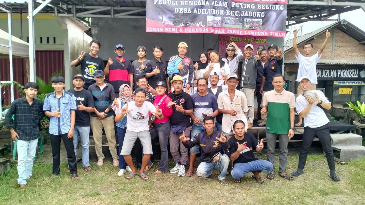 Puluhan Pekerja Seni di Lampung Timur Gelar Aksi Galang Dana, Bantu Korban Bencana Alam