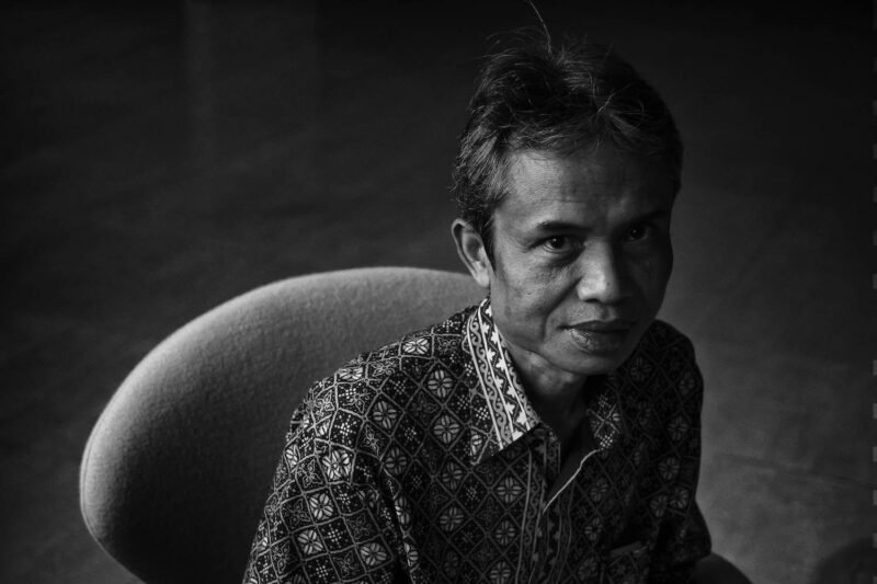 Joko Pinurbo, Penyair Indonesia.
Sumber: cendekiaharapan