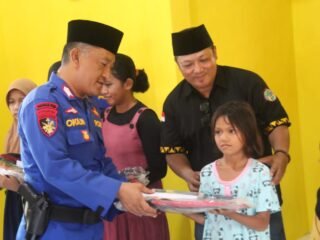 PD IWO Lampung Timur Bhakti Sosial Ramadan di Desa Margasari, Santuni Puluhan Anak Kampung Nelayan