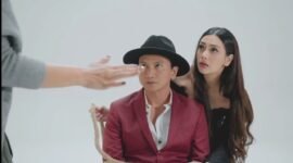 Tangkapan layar video klip lagu 