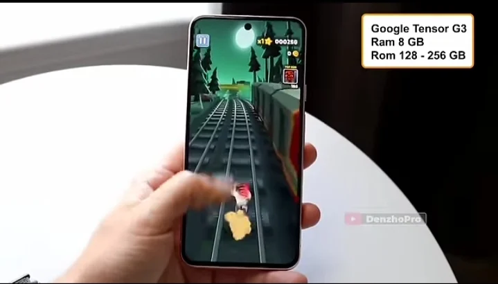 Penampakan HP Google Pixel 8A.
Sumber: Tangkapan layar kanal YouTube DenzhoPro.