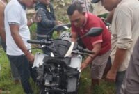Motor korban ditemukan warga dengan kondisi hancur. Sumber: Agus Sahroni