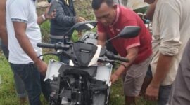 Motor korban ditemukan warga dengan kondisi hancur. Sumber: Agus Sahroni