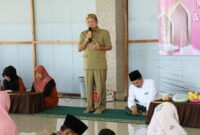 Bupati Lampung Timur M. Dawam Rahardjo Halal Bihalal di Masjid Nurul Fallah, Desa Sribhawono, Kecamatan Bandar Sribhawono, Jumat 19 April 2024.
Sumber: Andono