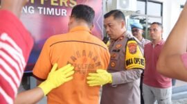 Pria viral isap sabu dan ngaku kebal hukum telah menyerahkan diri ke Polres Lampung Timur.
Sumber: Agus Sahroni