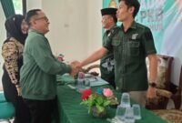 Suasana saat Wahyudi, dan rombongan tiba di kantor DPC PKB, Kabupaten Lampung Timur.
Sumber: Hadi Jakariya