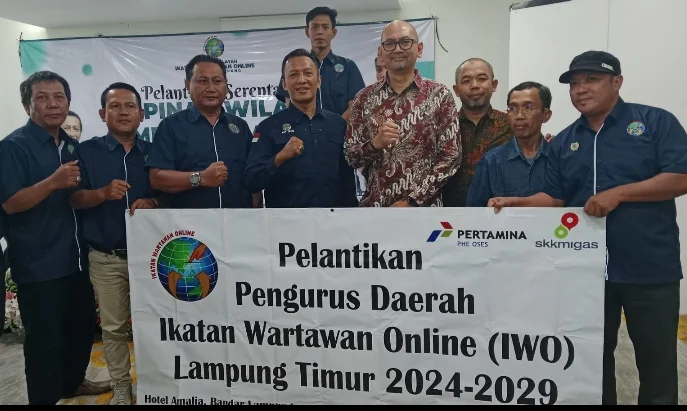 Pengurus Daerah IWO Lampung Timur saat mengikuti pelantikan di Bandar Lampung, Rabu 29 Mei 2024.
Sumber: Humas IWO Lampung Timur.