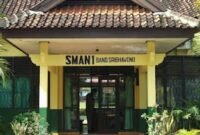 Ijazah Milik Siswi SMAN 1 Bandar Sribhawono Terancam Ditahan gegara belum bayar uang komite. Sumber: greenberita