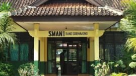 Ijazah Milik Siswi SMAN 1 Bandar Sribhawono Terancam Ditahan gegara belum bayar uang komite. Sumber: greenberita