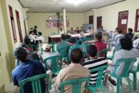 Suasana saat berlangsungnya acara PAW kepala desa yang dilaksanakan di balai desa setempat. Sumber: Muklasin