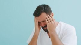 Ilustrasi sakit kepala. Sumber: freepik