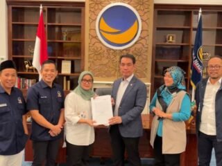 Ela Siti Nuryamah dapat rekomendasi calon bupati Lampung Timur lewat partai nasdem.