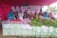 Suasana saat PJ Gubernur Lampung Tinjau Gerakan Pangan Murah (GPM) di Kecamatan Purbolinggo. Sumber: Sukirno