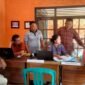 Suasana proses pendaftara PTPS di Sekretariat Panwaslu Kecamatan Way Jepara. Sumber: Sukirno