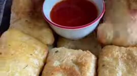 Ilustrasi singkong isi keju. Sumber: Instagram/@yantoganjar