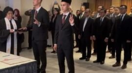 Suasana saat pengambilan sumpah Mees Hilgers dan Eliano Reijnders, pada 30 September 2024 lalu. Sumber: ANTARA