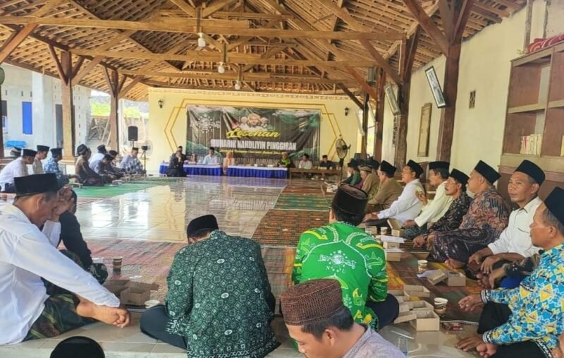 Puluhan Kiyai kampung di Lampung Timur, dukung Paslon Bupati Ela-Azwar. Sumber: dok warga