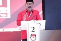 Calon Bupati Lampung Timur No Urut 02 Ketut Erawan, saat menyampaikan gagasan di debat kandidat putaran 2, Minggu 27 Oktober 2024.