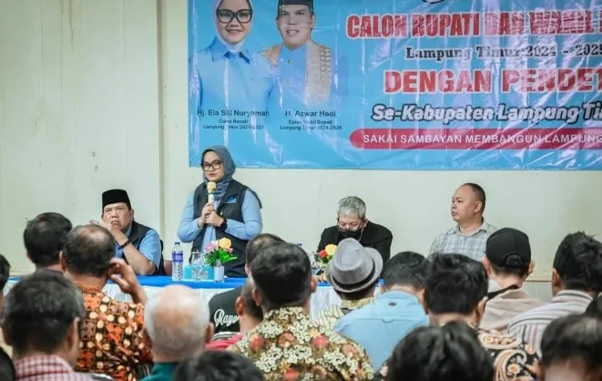 Ratusan pendeta mendeklarasikan dukungan ke Paslon Ela Siti Nuryamah - Azwar Hadi. Acara berlangsung pada Kamis, 10 Oktober 2024, di Aula Hotel Yestoya, Kecamatan Way Jepara. Sumber: Sukirno