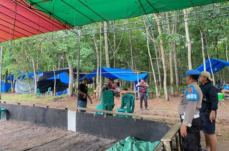 Polisi gerebek dua arena sabung ayam di Kecamatan Menggala. Sumber: Tribrata News