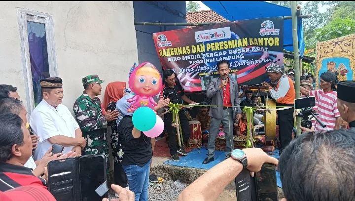 Suasana saat peresmian kantor. Sumber: dok Sergap Buser/AGS