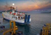 ASDP mengingatkan seluruh pengguna jasa kapal feri untuk meningkatkan kewaspadaan terhadap potensi cuaca ekstrem menjelang libur Natal 2024 dan Tahun Baru 2025 (Nataru). Sumber: ASDP