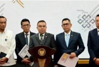Ketua Komisi XI DPR RI, Mukhamad Misbakhun, saat menyampaikan keterangan mengenai rencana kenaikan PPN. Sumber: BPMI Setpres