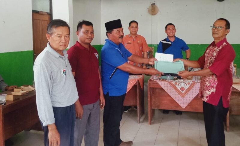 Bumdes Tridaya Minosari Prima yang dikelola Pemerintah Desa Sriminosari Kecamatan Labuhan Maringgai Lampung Timur melaksanakan reorganisasi, di balai Desa Sriminosari, Jumat 6 Desember 2024. Sumber: Sukirno