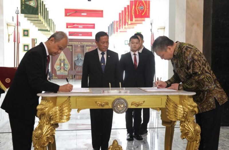 PT Pindad Jalin MoU dengan Dua Raksasa Pertahanan Tiongkok: Norinco dan Sany Group.