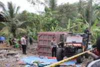 Truk Muat Pasir Terguling di Purworejo, 11 Tewas dan 5 Luka.