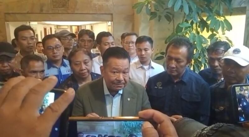 Wamen Otto Hasibuan, wawancara bersama pers usai membuka acara Rakernas Ikatan Wartawan Online (IWO) tahun 2025 di Jakarta, Rabu (22/10/2025) lalu./ Ist