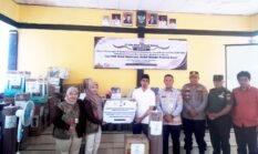 MBK Ventura Salurkan CSR dan Gelar Literasi Keuangan di Labuhan Maringgai