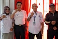 Wasekjen Ike Megasari, Ketum DPP HMNI  Ir Brata Tridarma, Ketua HMNI Lampung Timur Agustinus Trihandoko, dan Ketua IWO Lampung Timur Andono./Hadi Jakariya