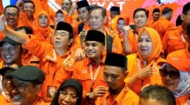 Ketua Umum, Sahrin Hamid foto bersama jajaran Gerakan Rakyat di Hotel Aryaduta Menteng, Jakpus./Ist