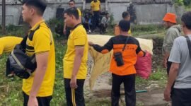 HMI Lampung Selatan, saat aksi bersih-bersih gedung eks Kolonial 1883./Sandi Aprizal