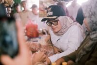 Bupati Lampung Timur Ela Siti Nuryamah saat menunja Pasar Pekalongan, pada Rabu (18/3/2026) pagi./Ist