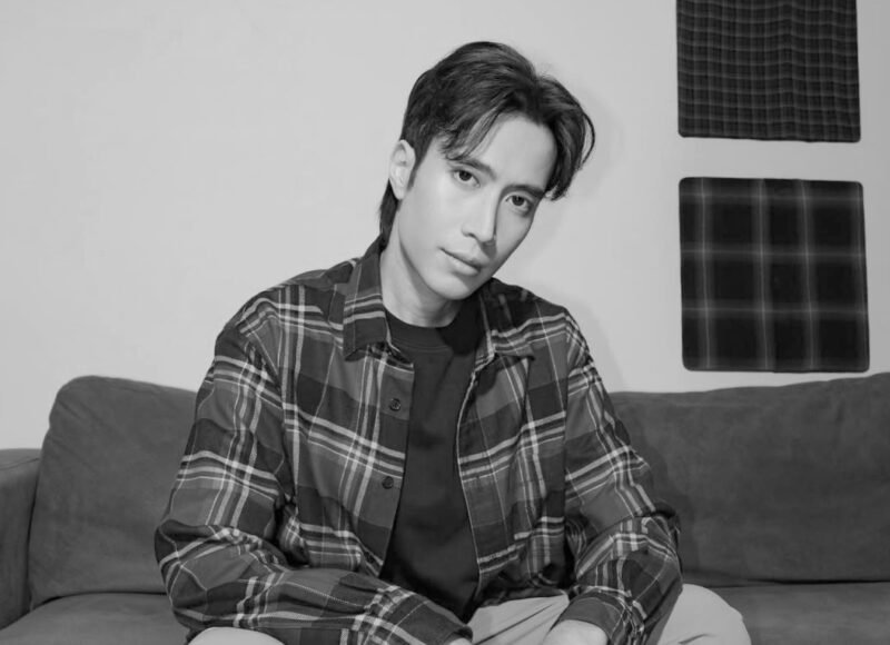 Pelantun lagu Nuansa Bening, Vidi Aldiano./Instagram/@vidialdiano