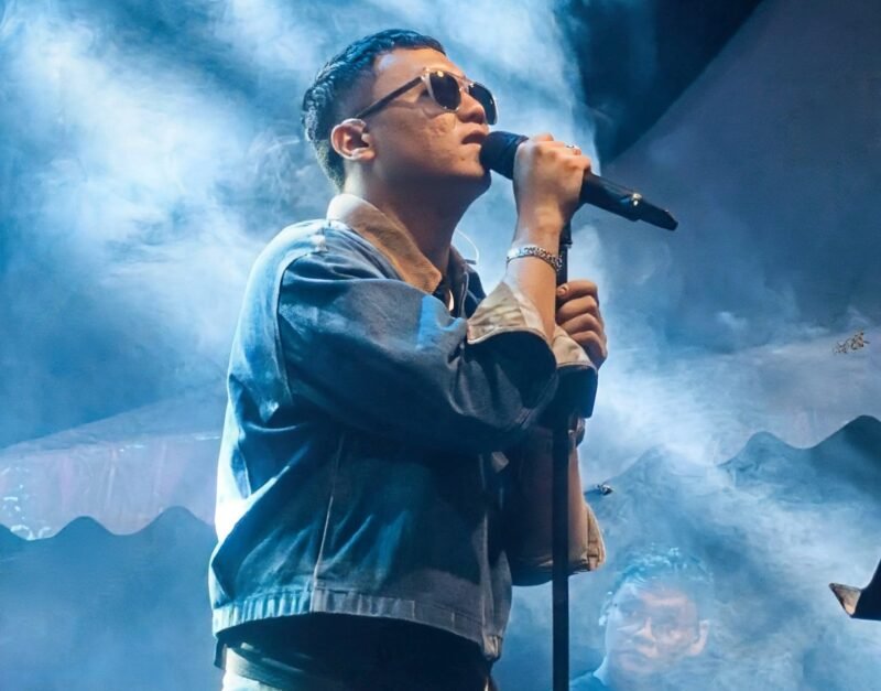 Konser Denny Caknan, di momen HUT Lampung Timur ke-27 yang diselenggarakan di Lapangan Merdeka Sribhawono, Bandar Sribhawono, Sabtu (25/4/2026) malam./Agus Susanto