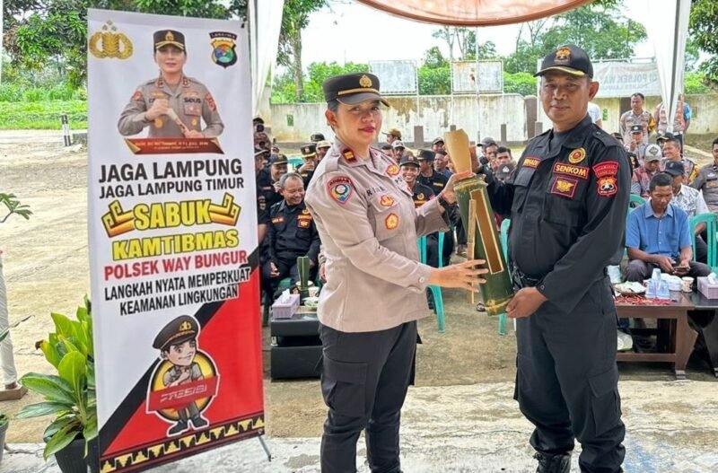 Kapolsek Way Bungur Iptu Rismawati, dalam krgiatan sabuk Kamtibmas, Minggu (5/4/2026)./ Ist