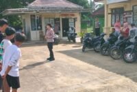 Belasan remaja terjaring razia balap liar oleh Polsek Way Bungur saat patroli di wilayah setempat./Muklasin