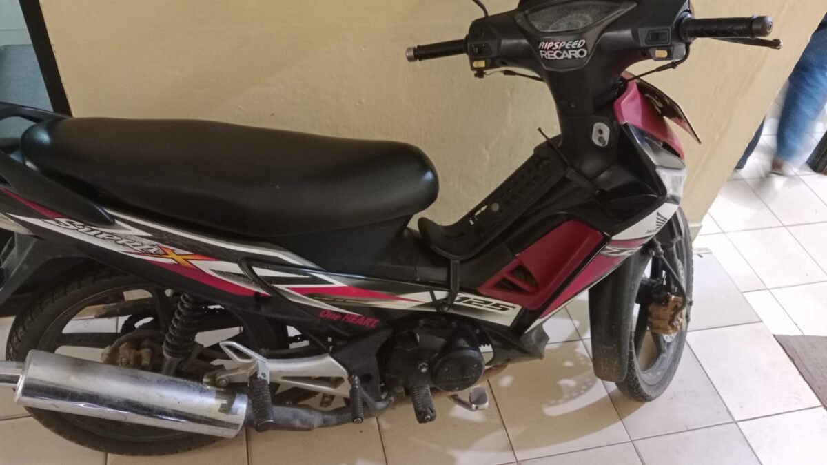 Penampakan sepeda motor yang menjadi barang bukti. (Jahri/Freentalk.com)