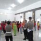 Ratusan siswa-siswi Sekolah Dasar dari berbagai sekolah di Kabupaten Lampung Timur mengikuti seleksi Calon Polisi Cilik (Pocil) Tahun 2026 yang digelar Satlantas Polres Lampung Timur. Dari sekitar 300 peserta, hanya 31 anak terbaik yang akan terpilih untuk mengikuti pembinaan sebagai anggota Pocil Polres Lampung Timur. Foto: Humas Polres Lampung Timur. (Foto: Ist)