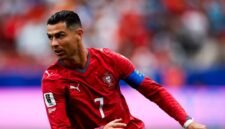 Cristiano Ronaldo mengenakan jersey Portugal. Dok: Instagram/cristiano