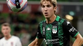 Luke Anthony Vickery saat menjalani debutnya bersama Western United di ajang A-League Australia. Momen tersebut menjadi langkah awal perjalanan profesional pemain yang kini resmi menjadi Warga Negara Indonesia (WNI) dan berpeluang memperkuat Timnas Indonesia. (Foto: Instagram/luke.vickery_