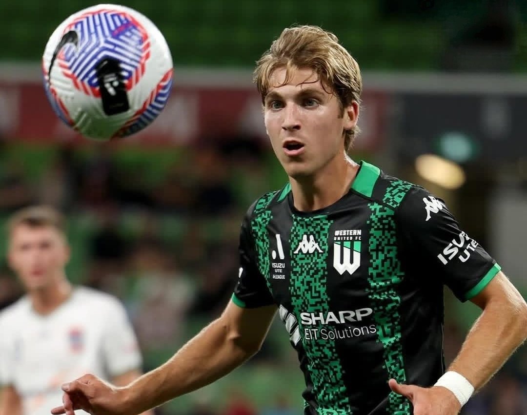 Luke Anthony Vickery saat menjalani debutnya bersama Western United di ajang A-League Australia. Momen tersebut menjadi langkah awal perjalanan profesional pemain yang kini resmi menjadi Warga Negara Indonesia (WNI) dan berpeluang memperkuat Timnas Indonesia. (Foto: Instagram/luke.vickery_