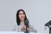 Tangkapan layar Ayu Ting Ting dalam podcast bersama Oki Setiana Dewi, yang akrab disapa dengan panggilan Umma. (Foto: YouTube/@OSDokisetianadewi