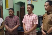 Pihak sekolah bersama sejumlah pihak terkait saat mengikuti proses mediasi dan penyelesaian secara kekeluargaan di kantor SMA Teladan, Kecamatan Way Jepara, Lampung Timur, Selasa (11/8/2026). (Ibrahim Sopyan)
