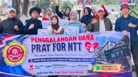 Karang Taruna Desa Negara Nabung, Kecamatan Sukadana, Lampung Timur, menggelar aksi penggalangan dana untuk membantu korban bencana di Nusa Tenggara Timur (NTT), Minggu (23/8/2026). (Foto: Ist)